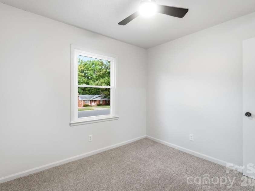 9933 Starwood Drive, Charlotte, NC 28215.  MLS# CAR4419071, YatesRealty ID 47562. 