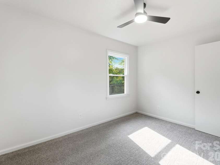 9933 Starwood Drive, Charlotte, NC 28215.  MLS# CAR4419071, YatesRealty ID 47562. 
