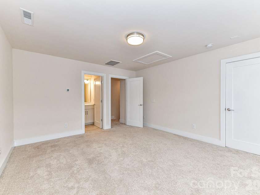 12018 Brooklyn Avenue, Charlotte, NC 28204.  MLS# CAR4418244, YatesRealty ID 47564. 