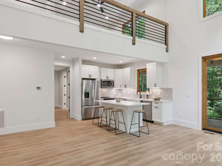 365 Cherokee Circle, Lake Toxaway, NC 28747.  MLS# CAR4400742, YatesRealty ID 4757. 