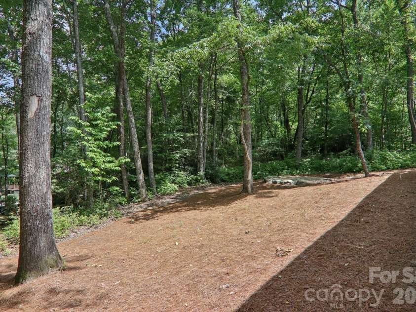 365 Cherokee Circle, Lake Toxaway, NC 28747.  MLS# CAR4400742, YatesRealty ID 4757. 