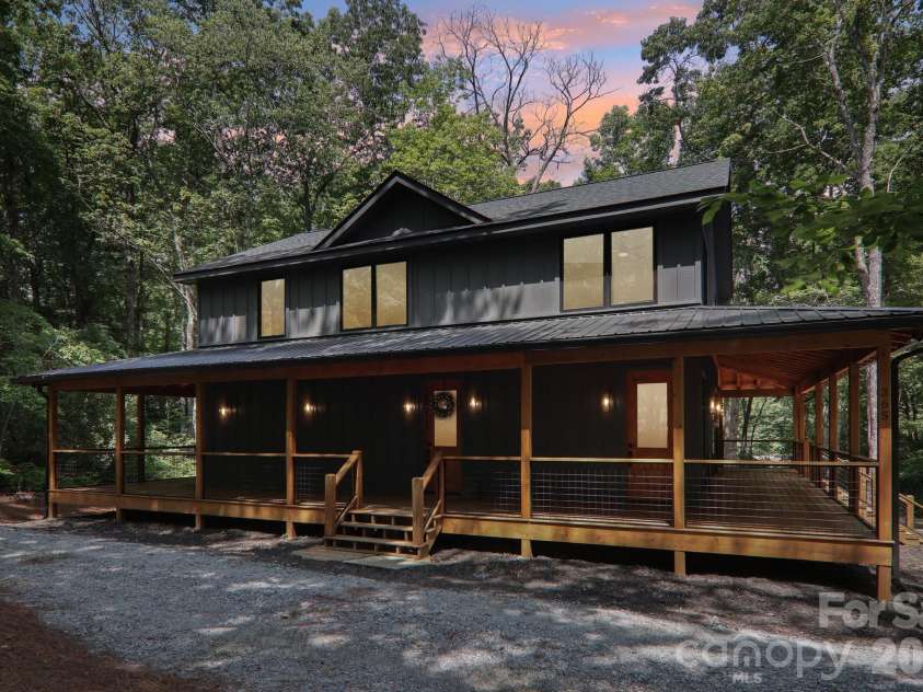 365 Cherokee Circle, Lake Toxaway, NC 28747.  MLS# CAR4400742, YatesRealty ID 4757. 