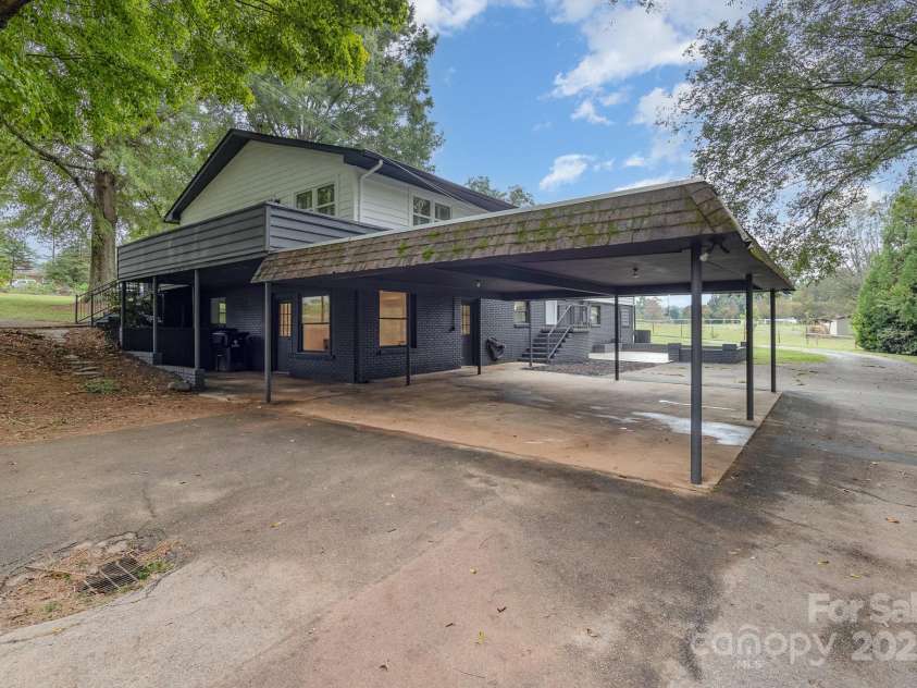 7407 Forney Hill Road, Denver, NC 28037.  MLS# CAR4222546, YatesRealty ID 4757. 