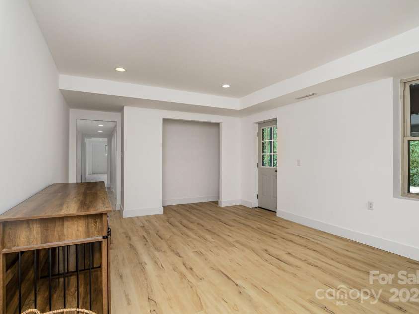 7407 Forney Hill Road, Denver, NC 28037.  MLS# CAR4222546, YatesRealty ID 4757. Downstairs room