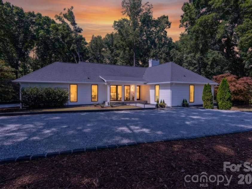 159 Silver Fox Lane, Tryon, NC 28782.  MLS# CAR4419162, YatesRealty ID 47573. 