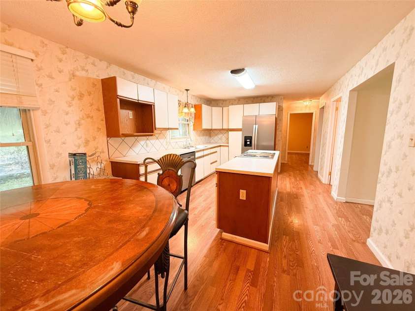 301 Starmount Drive, Statesville, NC 28677.  MLS# CAR4418408, YatesRealty ID 47574. 