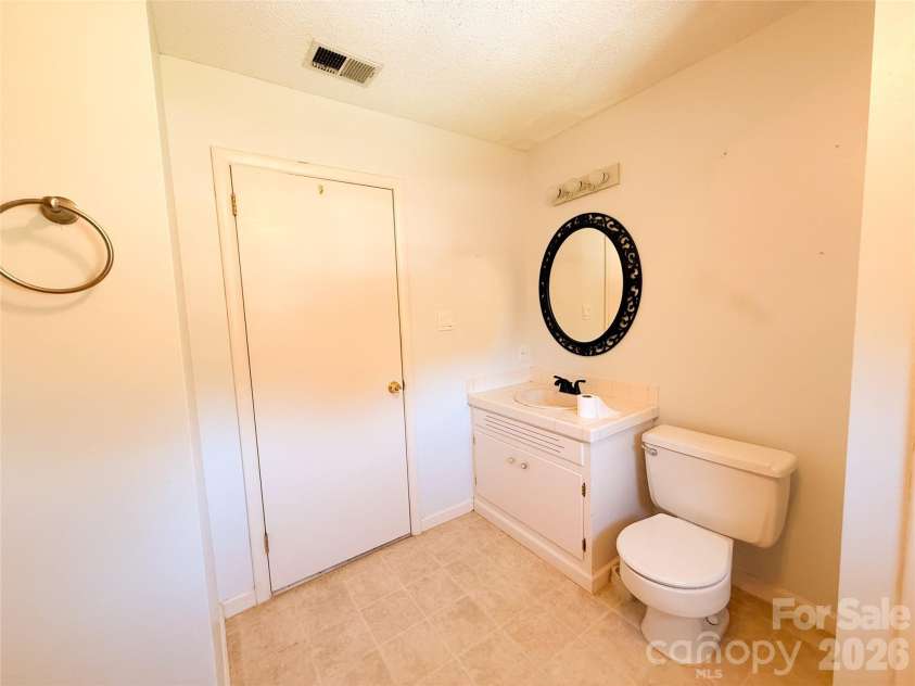 301 Starmount Drive, Statesville, NC 28677.  MLS# CAR4418408, YatesRealty ID 47574. 