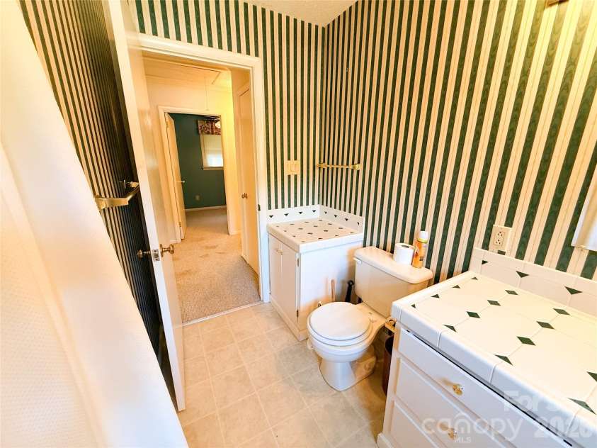 301 Starmount Drive, Statesville, NC 28677.  MLS# CAR4418408, YatesRealty ID 47574. 
