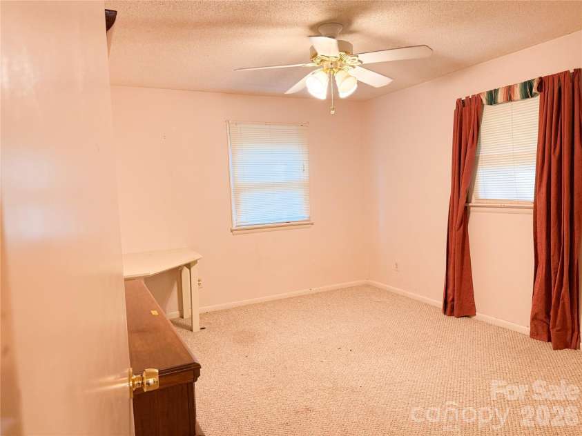 301 Starmount Drive, Statesville, NC 28677.  MLS# CAR4418408, YatesRealty ID 47574. 