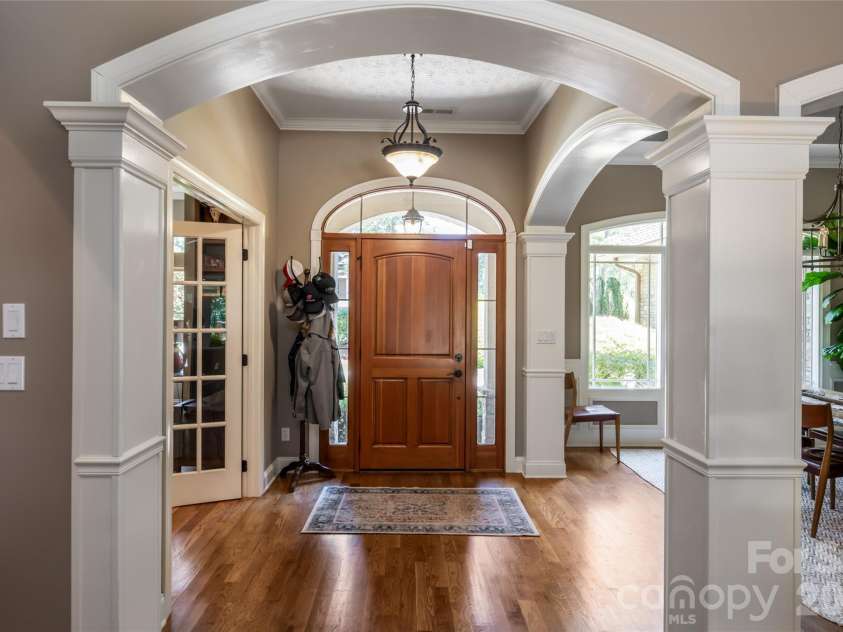170 Cape Martin Circle, Hendersonville, NC 28791.  MLS# CAR4417853, YatesRealty ID 47575. 