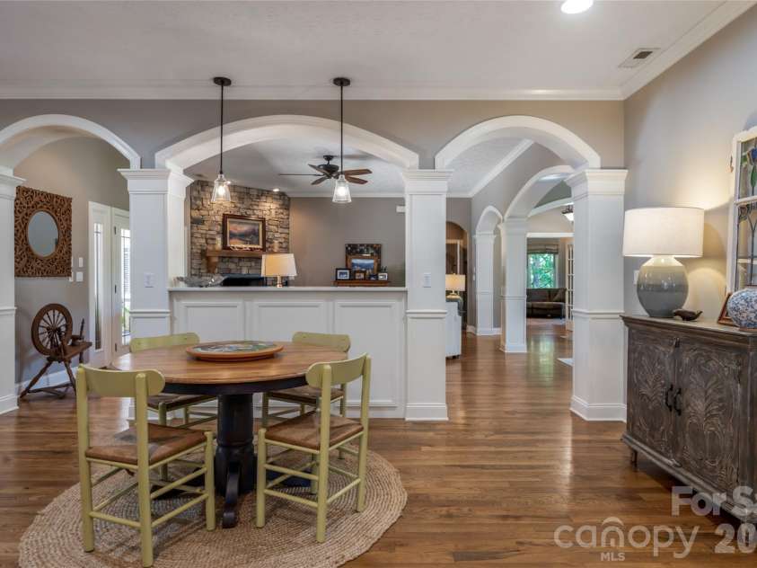 170 Cape Martin Circle, Hendersonville, NC 28791.  MLS# CAR4417853, YatesRealty ID 47575. 