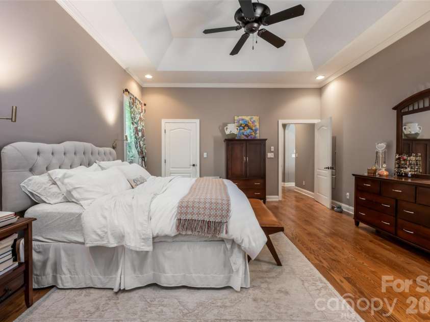 170 Cape Martin Circle, Hendersonville, NC 28791.  MLS# CAR4417853, YatesRealty ID 47575. 
