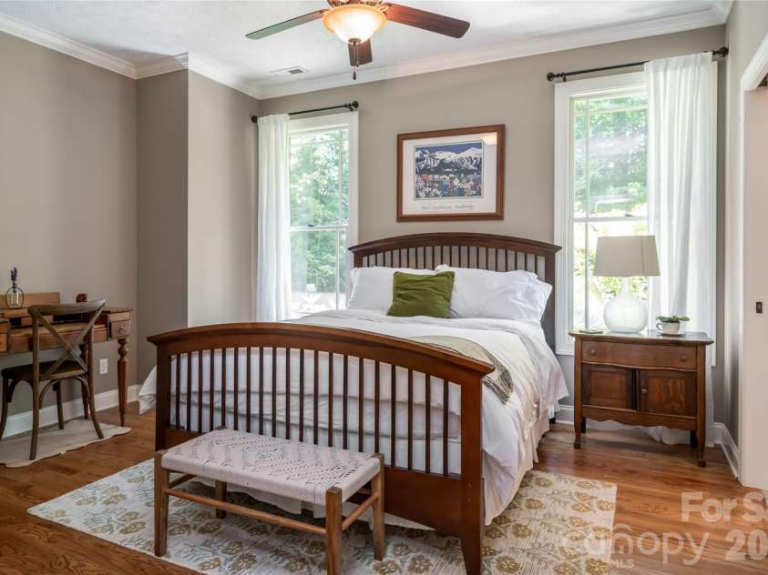 170 Cape Martin Circle, Hendersonville, NC 28791.  MLS# CAR4417853, YatesRealty ID 47575. 