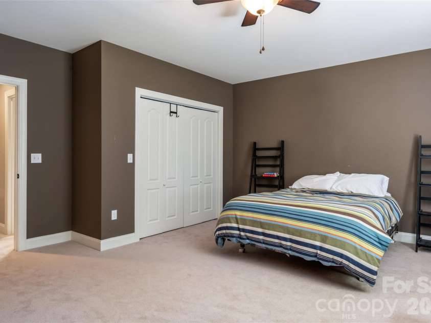 170 Cape Martin Circle, Hendersonville, NC 28791.  MLS# CAR4417853, YatesRealty ID 47575. 
