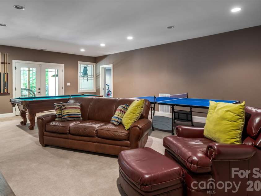 170 Cape Martin Circle, Hendersonville, NC 28791.  MLS# CAR4417853, YatesRealty ID 47575. 