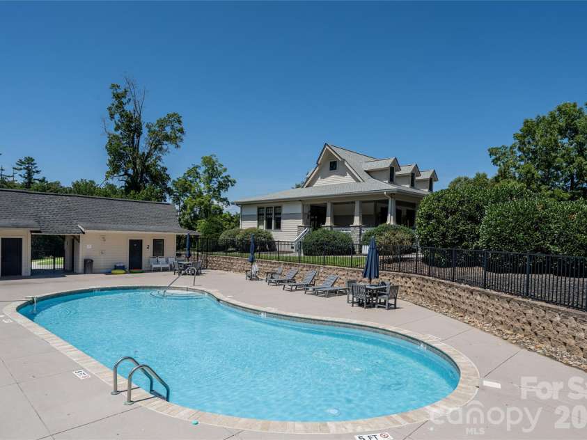 170 Cape Martin Circle, Hendersonville, NC 28791.  MLS# CAR4417853, YatesRealty ID 47575. 