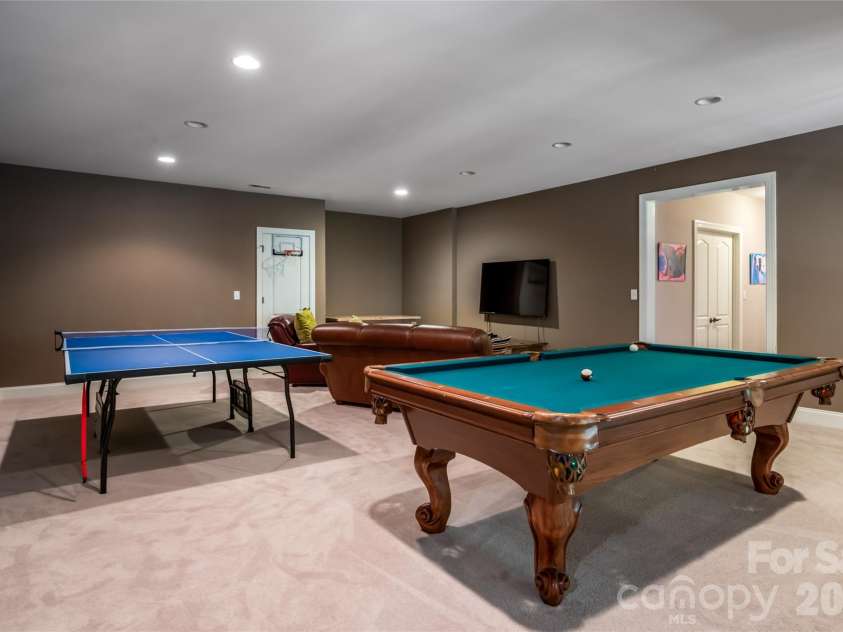 170 Cape Martin Circle, Hendersonville, NC 28791.  MLS# CAR4417853, YatesRealty ID 47575. 