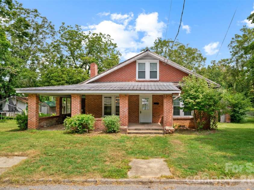 116 Whitesides Street, Cherryville, NC 28021.  MLS# CAR4419173, YatesRealty ID 47576. 