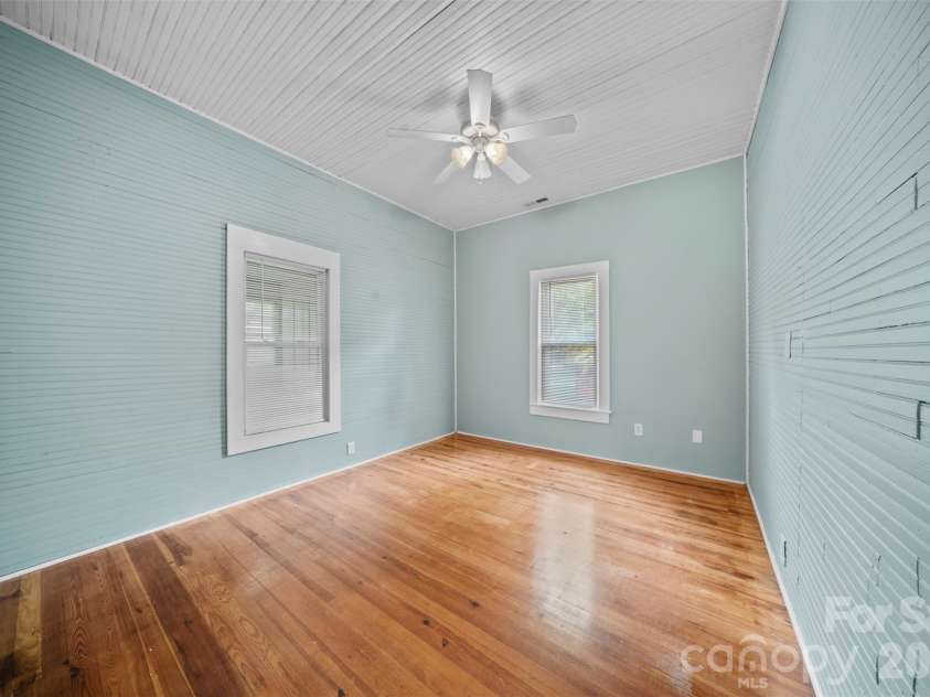 116 Whitesides Street, Cherryville, NC 28021.  MLS# CAR4419173, YatesRealty ID 47576. 