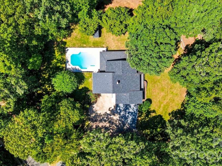 5225 Mayhew Country Drive, Mint Hill, NC 28227.  MLS# CAR4419297, YatesRealty ID 47577. 