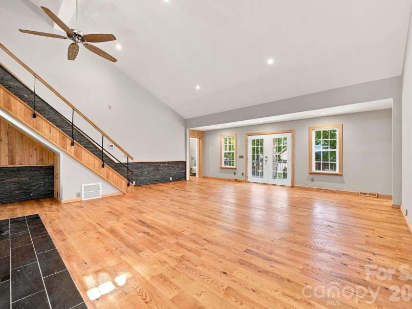 5225 Mayhew Country Drive, Mint Hill, NC 28227.  MLS# CAR4419297, YatesRealty ID 47577. 