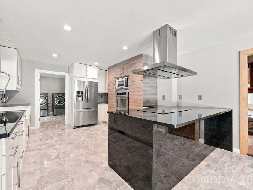 5225 Mayhew Country Drive, Mint Hill, NC 28227.  MLS# CAR4419297, YatesRealty ID 47577. 