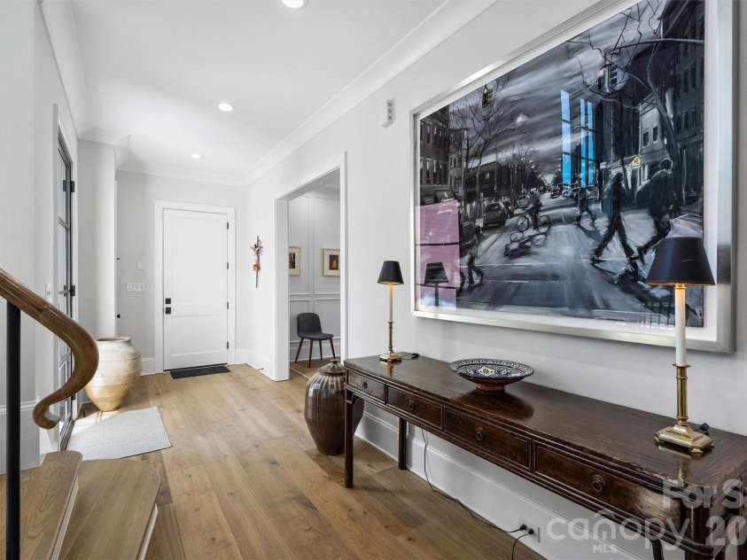 2714 Selwyn Avenue, Charlotte, NC 28209.  MLS# CAR4354607, YatesRealty ID 4758. 