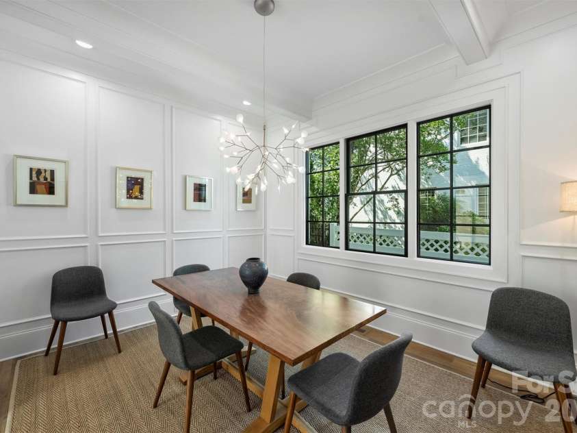 2714 Selwyn Avenue, Charlotte, NC 28209.  MLS# CAR4354607, YatesRealty ID 4758. 