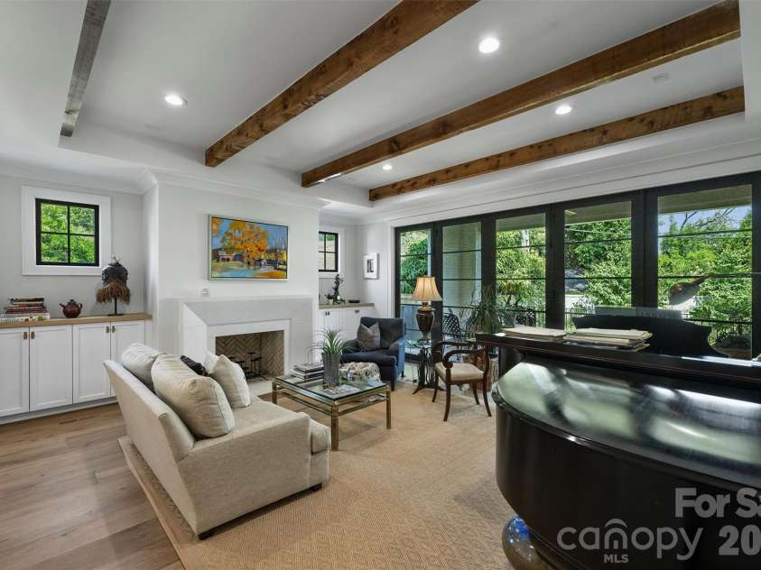 2714 Selwyn Avenue, Charlotte, NC 28209.  MLS# CAR4354607, YatesRealty ID 4758. 