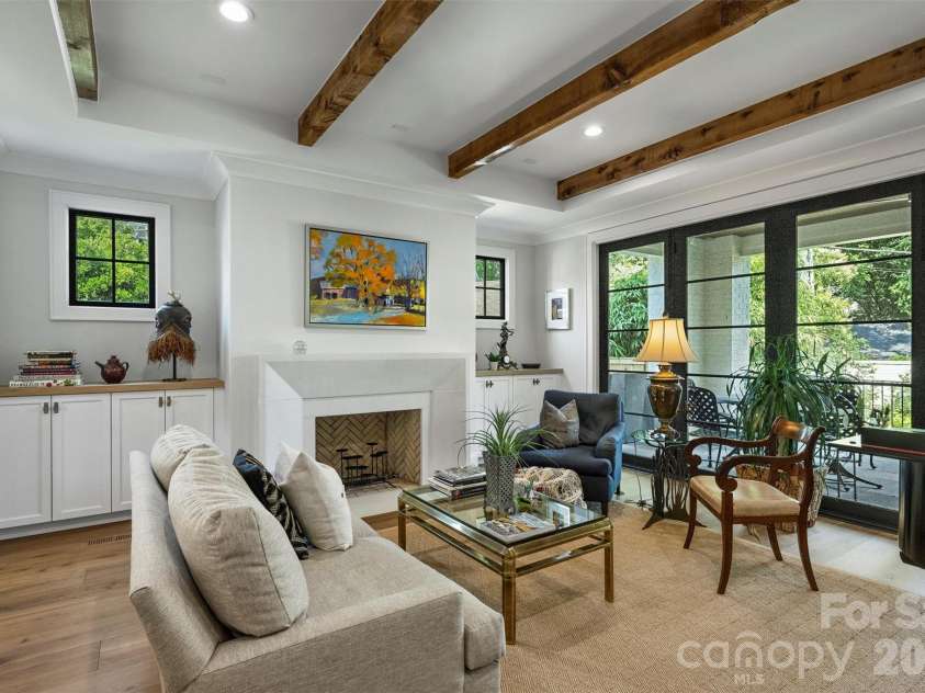 2714 Selwyn Avenue, Charlotte, NC 28209.  MLS# CAR4354607, YatesRealty ID 4758. 
