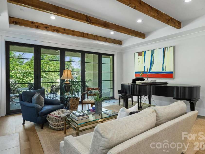 2714 Selwyn Avenue, Charlotte, NC 28209.  MLS# CAR4354607, YatesRealty ID 4758. 