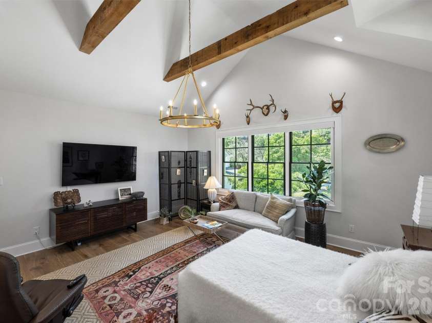 2714 Selwyn Avenue, Charlotte, NC 28209.  MLS# CAR4354607, YatesRealty ID 4758. 