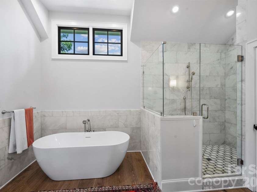 2714 Selwyn Avenue, Charlotte, NC 28209.  MLS# CAR4354607, YatesRealty ID 4758. 