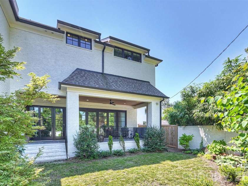 2714 Selwyn Avenue, Charlotte, NC 28209.  MLS# CAR4354607, YatesRealty ID 4758. 