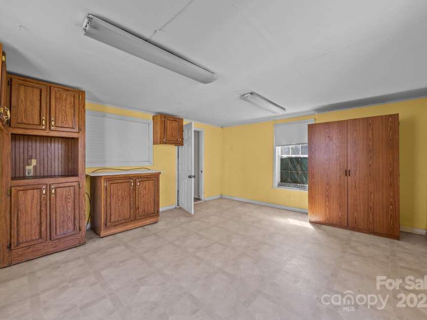 404 Forest Winds Drive, Salisbury, NC 28144.  MLS# CAR4241136, YatesRealty ID 4758. 