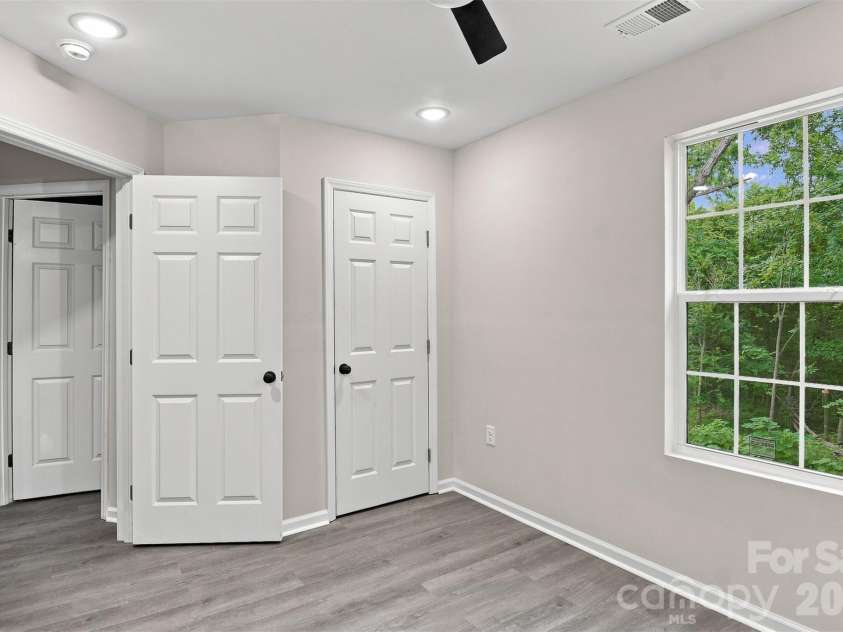 2254 lula Street, Winston Salem, NC 27101.  MLS# CAR4416956, YatesRealty ID 47580. 
