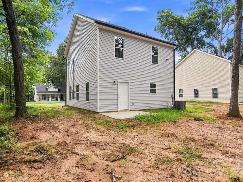 2254 lula Street, Winston Salem, NC 27101.  MLS# CAR4416956, YatesRealty ID 47580. 