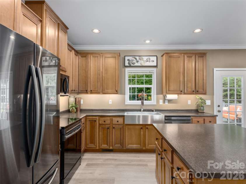 64 Luther Cove Road, Candler, NC 28715.  MLS# CAR4419365, YatesRealty ID 47581. 