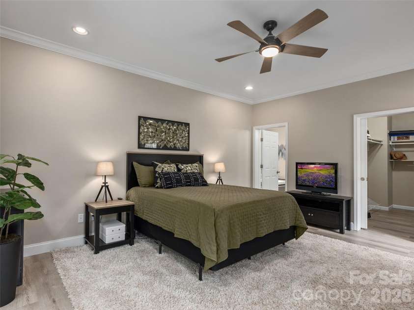 64 Luther Cove Road, Candler, NC 28715.  MLS# CAR4419365, YatesRealty ID 47581. 