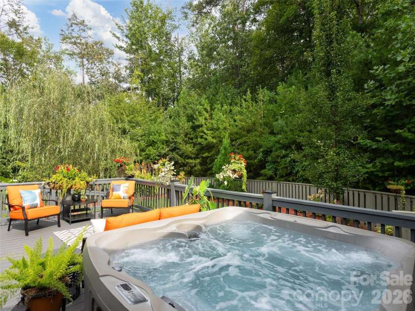 64 Luther Cove Road, Candler, NC 28715.  MLS# CAR4419365, YatesRealty ID 47581. 