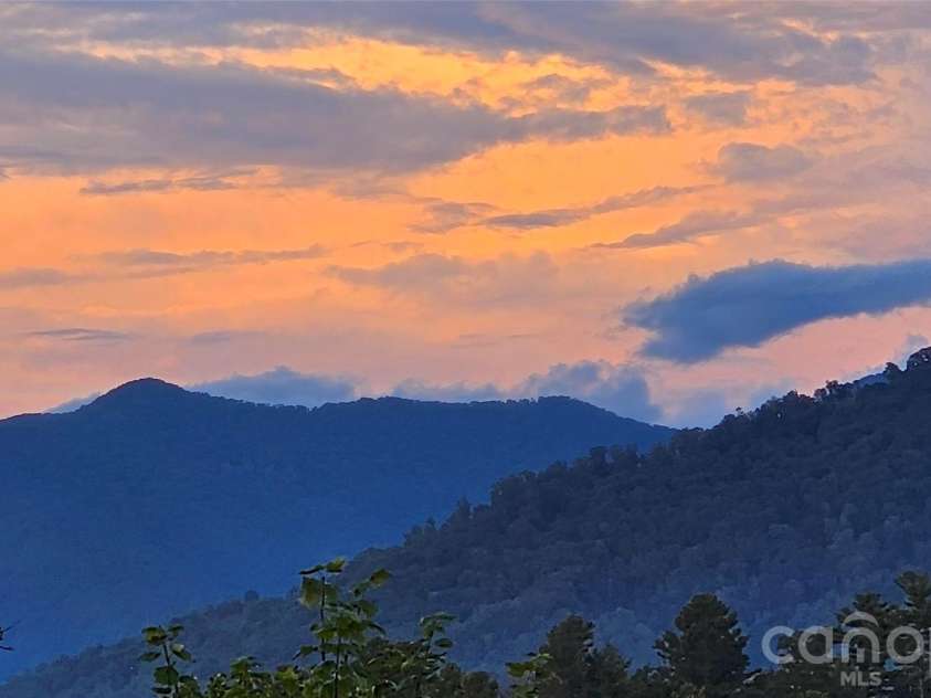 112 Upper Grove Lane, Weaverville, NC 28787.  MLS# CAR4419370, YatesRealty ID 47583. 