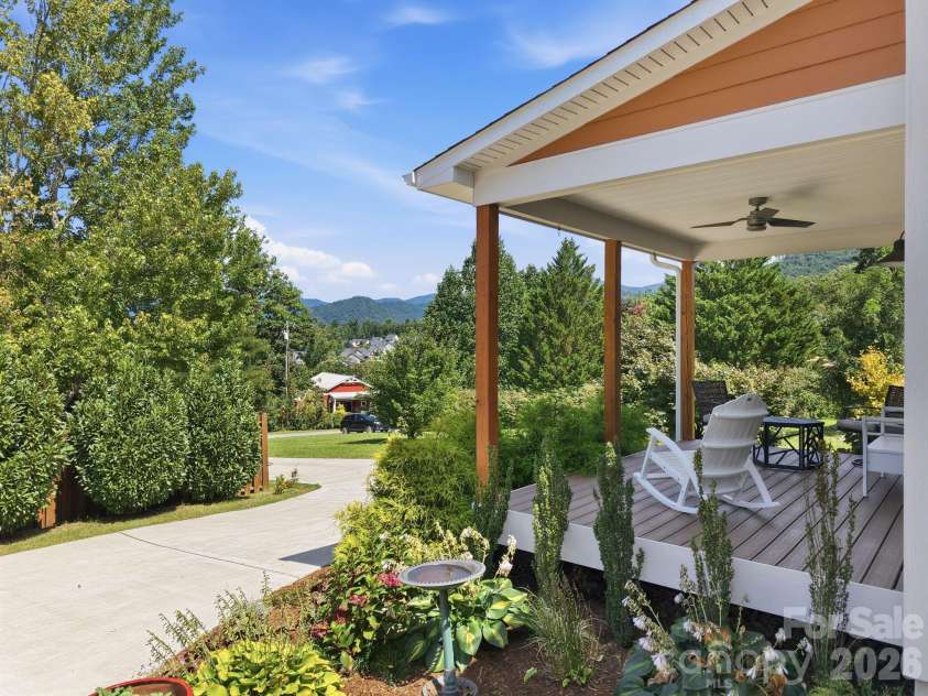 112 Upper Grove Lane, Weaverville, NC 28787.  MLS# CAR4419370, YatesRealty ID 47583. 