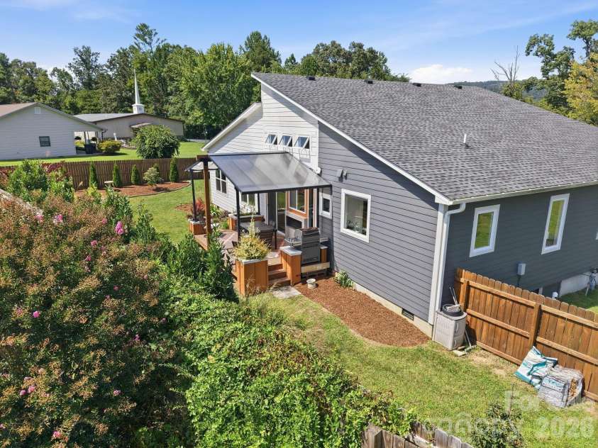 112 Upper Grove Lane, Weaverville, NC 28787.  MLS# CAR4419370, YatesRealty ID 47583. 