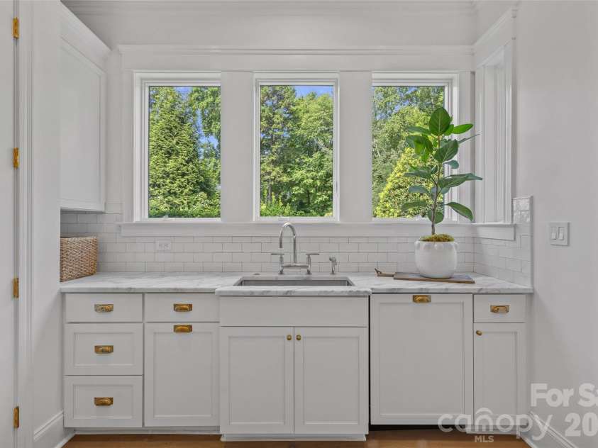 130 Rehoboth Lane, Mooresville, NC 28117.  MLS# CAR4410460, YatesRealty ID 47584. 