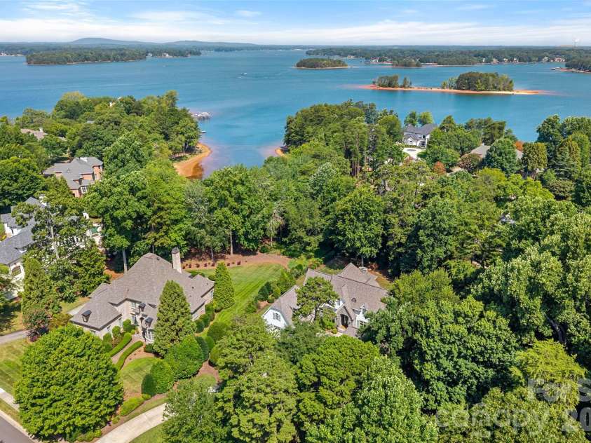 130 Rehoboth Lane, Mooresville, NC 28117.  MLS# CAR4410460, YatesRealty ID 47584. 