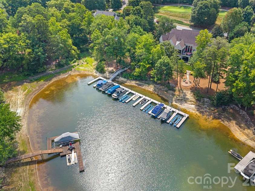 130 Rehoboth Lane, Mooresville, NC 28117.  MLS# CAR4410460, YatesRealty ID 47584. 