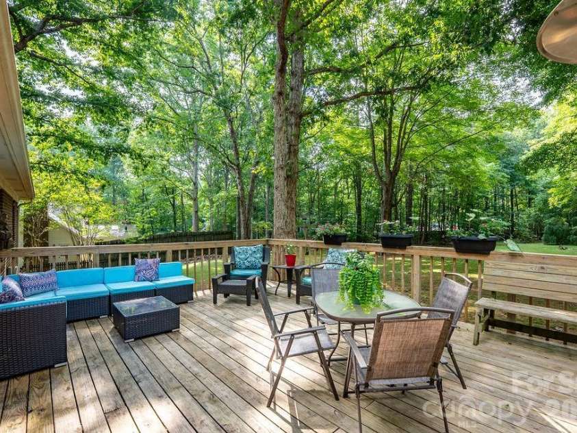 6713 High Gap Road, Waxhaw, NC 28173.  MLS# CAR4419220, YatesRealty ID 47585. 