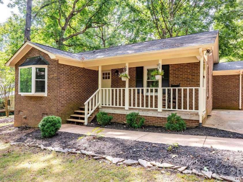 6713 High Gap Road, Waxhaw, NC 28173.  MLS# CAR4419220, YatesRealty ID 47585. 