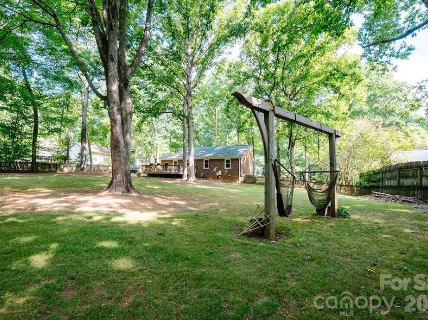 6713 High Gap Road, Waxhaw, NC 28173.  MLS# CAR4419220, YatesRealty ID 47585. 