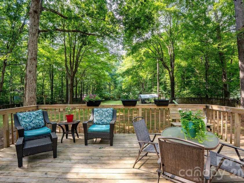 6713 High Gap Road, Waxhaw, NC 28173.  MLS# CAR4419220, YatesRealty ID 47585. 